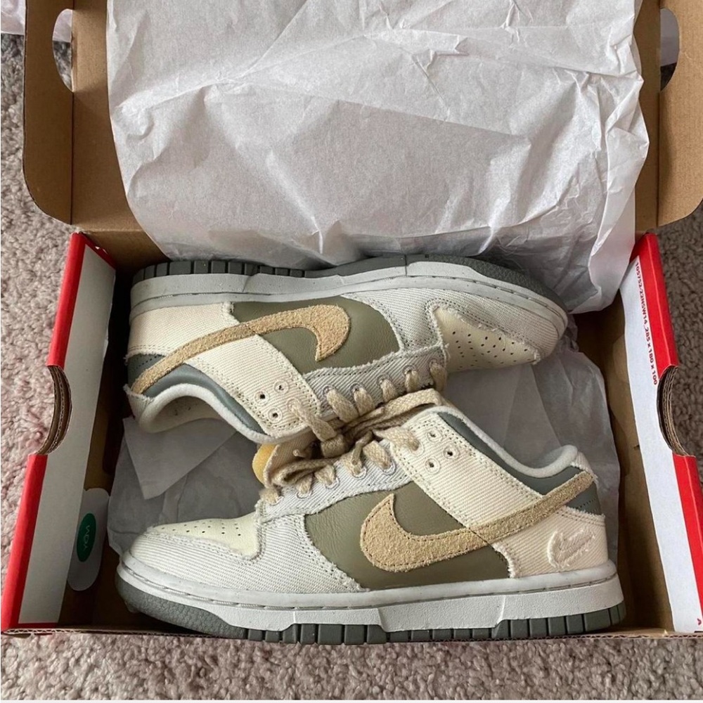 Nike Women’s Light Bone Dark Olive Stucco Dunks Size 5